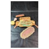 Vintage Vanity & Manicure AccessoriesA vintage