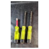 Pry Bars & Socket ExtensionIncludes two pry