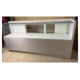Glass Display Counter ï¿½ 86' Retail Showcase
