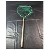 Fishing NetAluminum fishing net with green mesh
