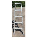 Aluminum folding step ladder with a top platform