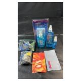 Screen and eyeglass cleaning supplies with