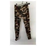 Camouflage print leggings, size large. Feature a