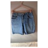 Nevada Jeanwear denim shorts, size 34, with