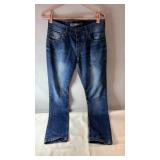 Blue denim Justing jeans, size 33 x 34, with