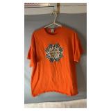 Orange Gildan short-sleeve T-shirt in size extra