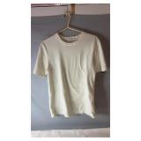 Simple white crew-neck short-sleeve T-shirt in
