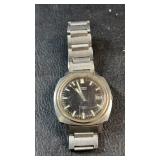 Seiko automatic wristwatch with black dial, date