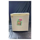 Diplomat compact mini refrigerator with small