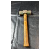 Heavy-duty sledge hammer with double-faced metal