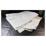 White Bon Appï¿½tit quilted mattress pad, possibly