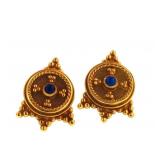 Pair 14kt Etruscan gold earrings w jet stone