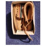 Minnetonka Size 5 NEW Moccasins Kids