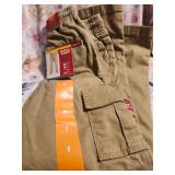 Levis Youth Cargo Pants Size 7 NWT