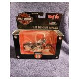 1/18th Die Cast Maisto Harley Davidson Motorcycle