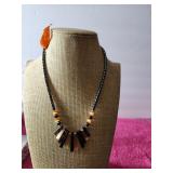 Necklace Costume Jewelry (Nice)