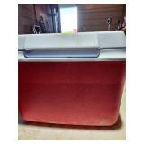 Big Cooler Needs Cleaned Good Condition
