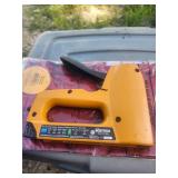 B0stitch staple gun very good condition