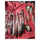 27 Piece Oneida Silver Plate Set