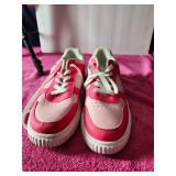 Women Size 8 I Think Worn A Few Times Bottom Dirty