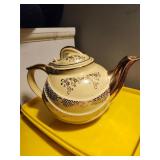 Vintage Hall Tea Pot No Chips Or Cracks
