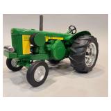 John Deere 830 - Ertl - 9”x6”