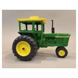 John Deere 4020 Diesel - ERTL - SN F2712CX00 - 9”L x 7”H