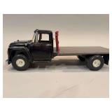 International Harvester Flatbed Truck - Ertl - 16”x6”