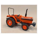 Kubota L2850 First Edition 1988 - 8.5”L x 5.5”H