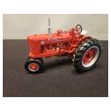 McCormick Farmall Super M ERTL - 9'L x 6'H