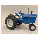 Ford 8000 Collector Edition November 2004 - Scale Models - 10”L x 6”H