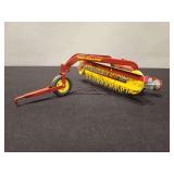 New Holland Hay Rake - 11'L x 3'H