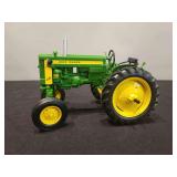 John Deere 420 High Crop ERTL - 8'L x 5'H