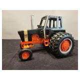 Case 'Black Knight' 1170 Collector Edition ERTL - 10'L x 7'H