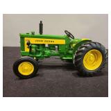 John Deere 330 ERTL - 8'L x 4'H