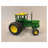 John Deere 4620 Diesel Collector Edition with Duals - ERTL - 10”L x 7”H
