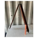 VINTAGE TRI-POD