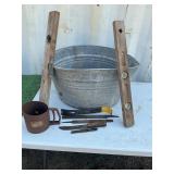 LARGE TUB WITH FILE, ETC