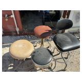(4) STOOLS