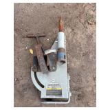 PAIR OF ANGLE PIPE NOTCHES