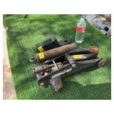 2 TON HYDROLIC JACK WITHOUT HANDLE/ RECIEVER HITCH