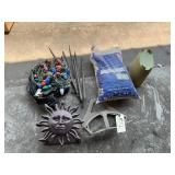 GARDEN LOT WITH VINTAGE CHRISTMAS LIGHTS