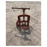 PIPE VISE