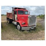 FREIGHTLINER DUMP TRUCK