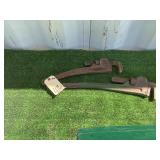 24" RIDGE PIPE WRENCH, 18" RIDGE PIPE WRENCH