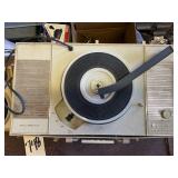 RCA VICTOR STATE 45 RECORD PLAYER & MORE