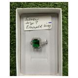 SILVER EMERALD RING SIZE 7
