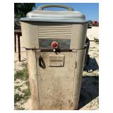 WESTING HOUSE ROASTER WARMER