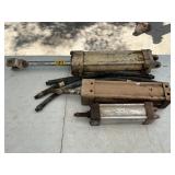 4 HYDRAULIC CYLINDERS