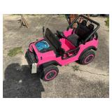 KIDS CAR  BATTERY POWERED